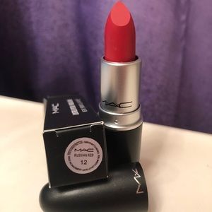 MAC Lustre Lipstick - RUSSIAN RED